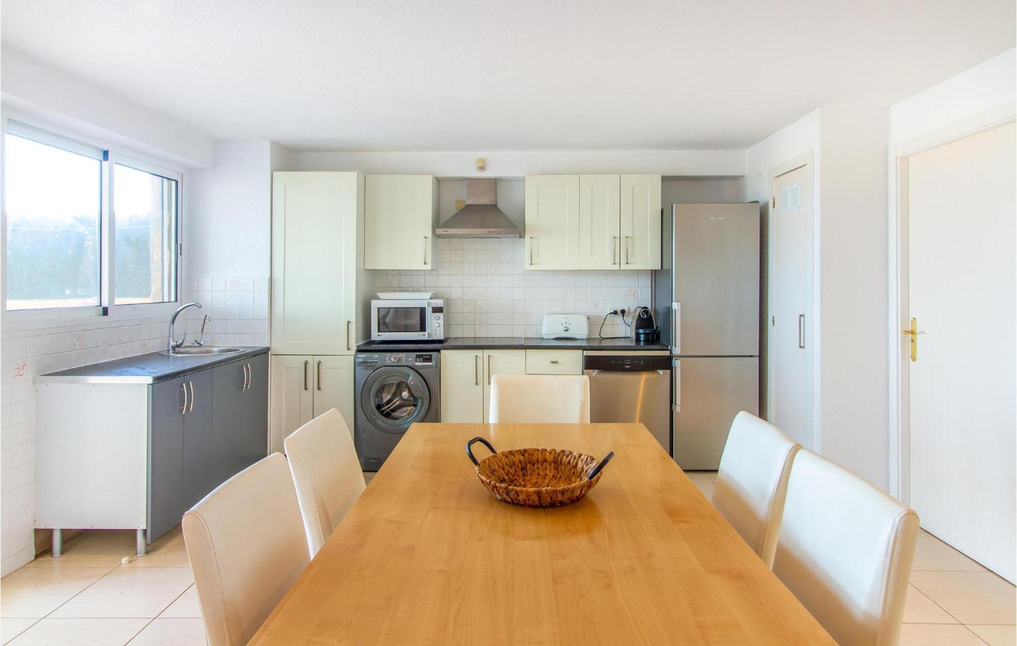 Beautiful Home In Gran Alacant With Kitchen Санта Пола Экстерьер фото